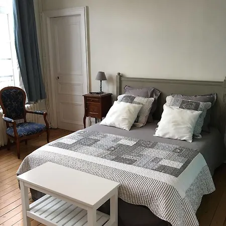 D'hotes Au Coin Du Bed & Breakfast 3*