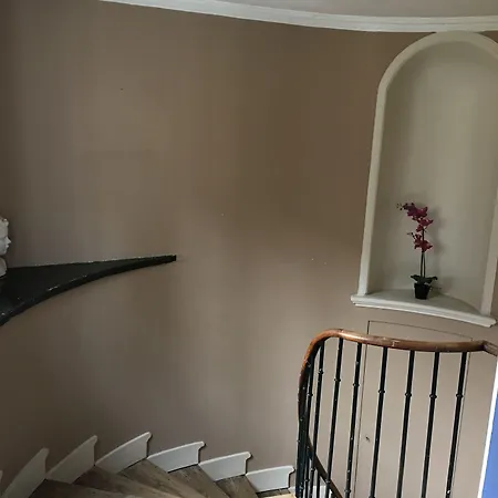 D'hotes Au Coin Du Bed & Breakfast 4*