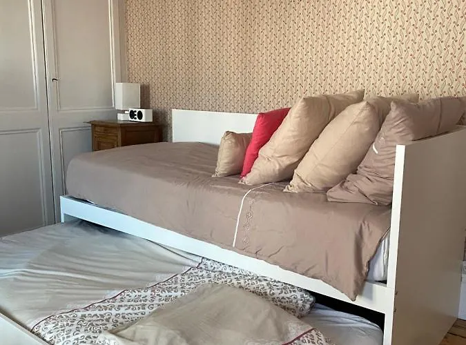 Bed & Breakfast D'hotes Au Coin Du 4*