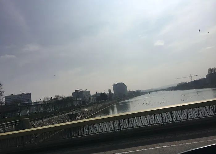 D'hotes Au Coin Du 4*