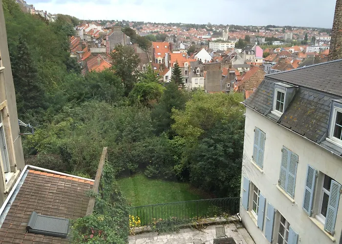 D'hotes Au Coin Du Bed & Breakfast 4*